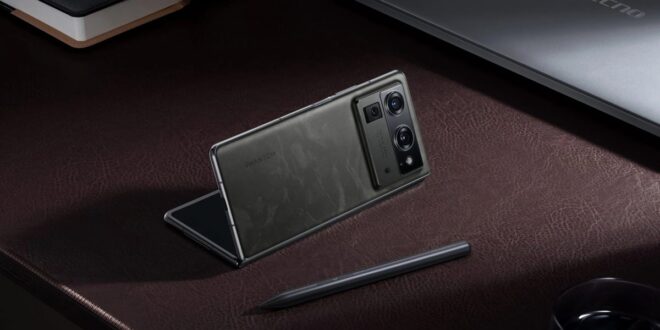 Tecno Phantom V Fold2