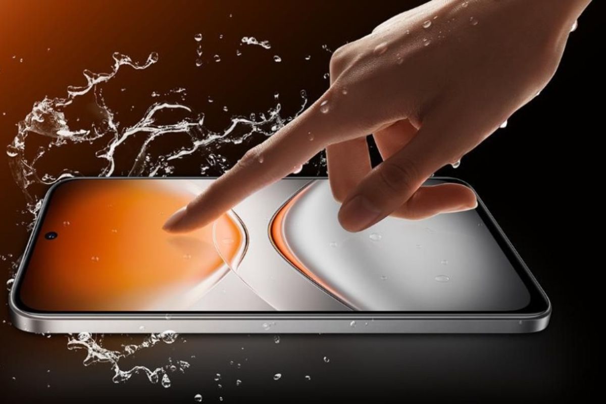 Tecno Pova 8
